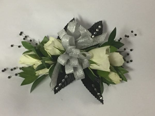 Corsage w/ Pins W0091 image 0