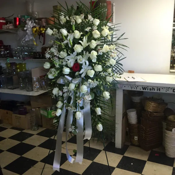 Funeral Easel Mixed Whites R0123 image 0