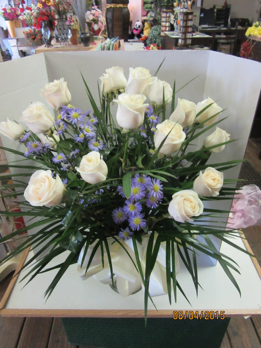 2 Dozen Roses R0090 image 0