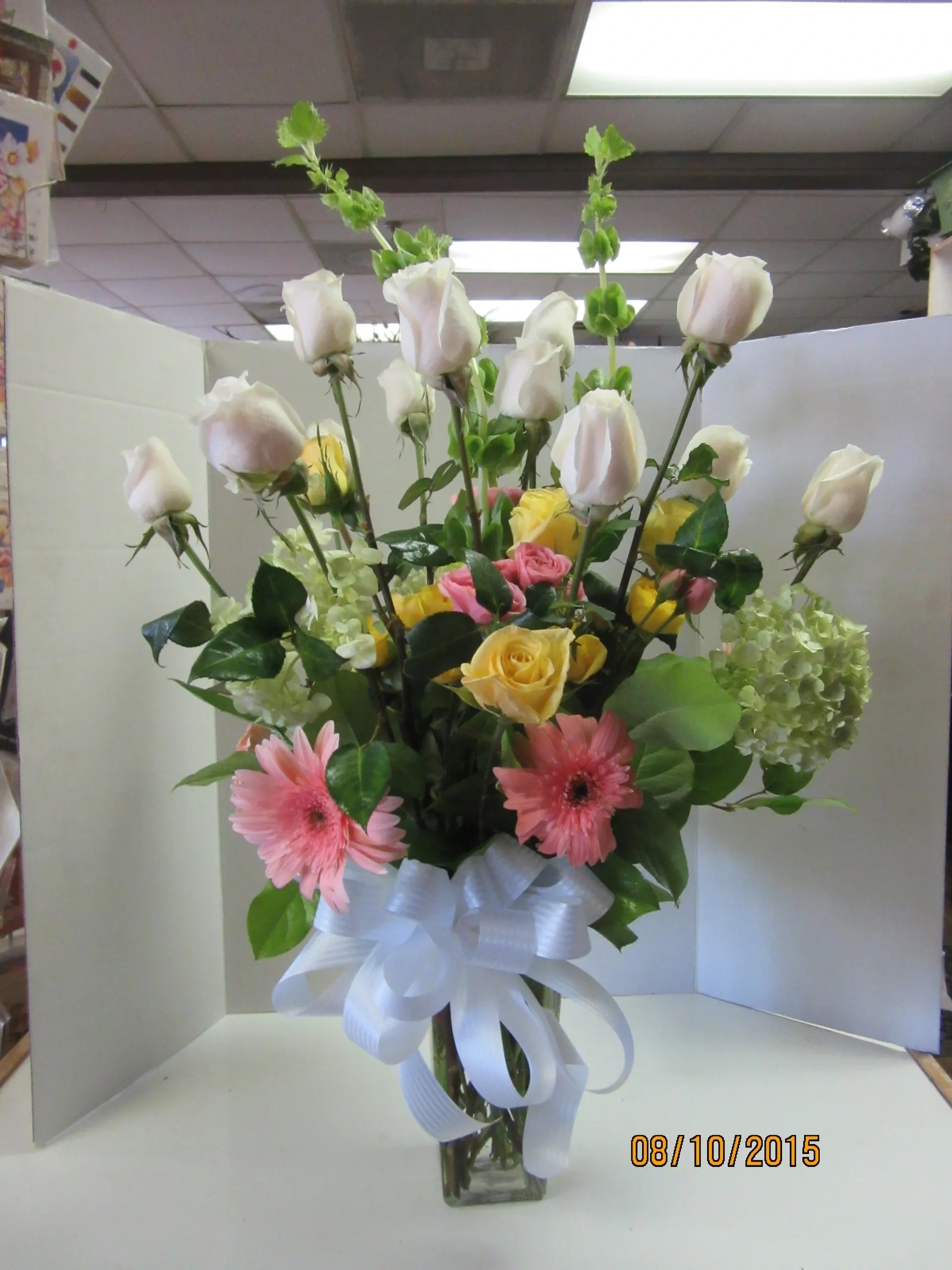 Airy Roses Mix M0092 image 0