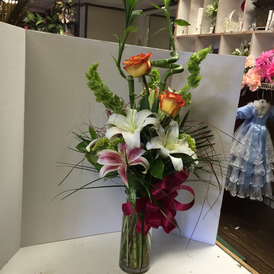 Circus Roses, Lilies Mix M0088 image 0
