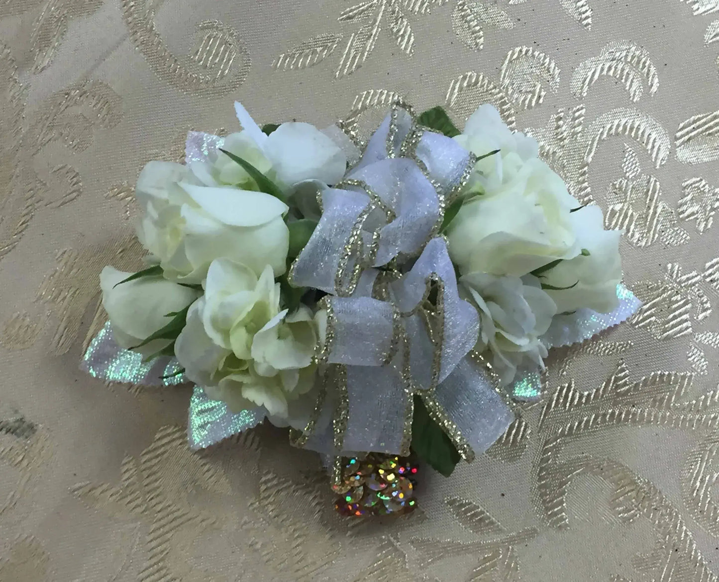 Keepsake Corsage White W0118 image 0