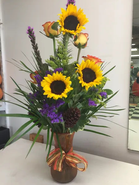 Sunflowers with Roses R0114 image 0