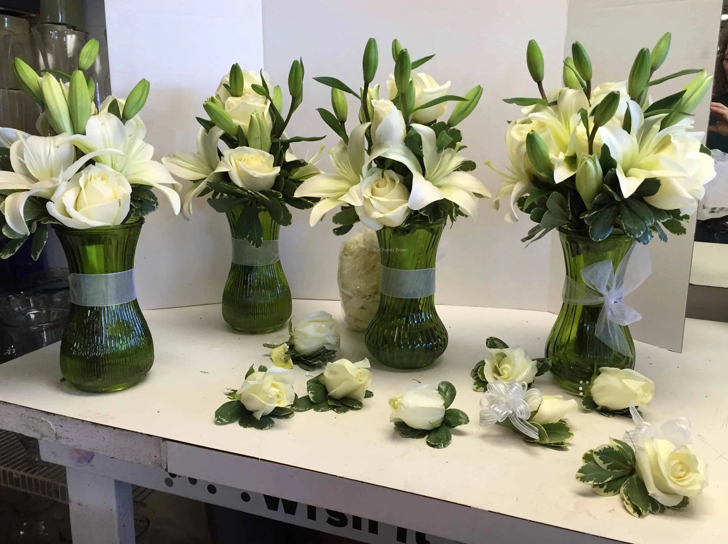 Wedding Lilies, Roses M0210 image 0