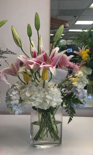 Airy Lily & Hyd Mix M0114 image 0