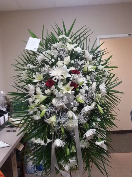 Sympathy Easel White M0144 image 0