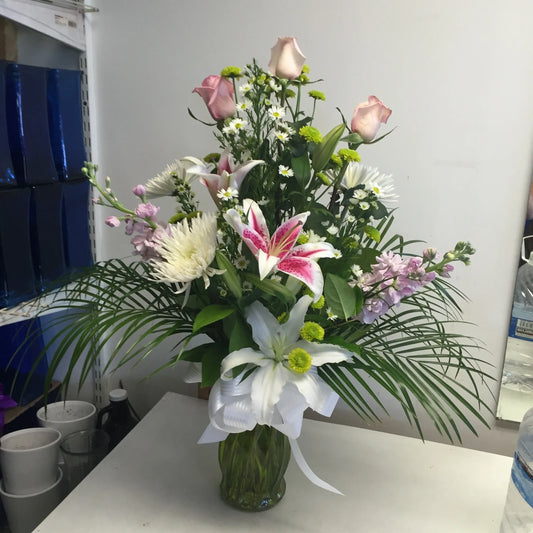 Pink Lily, Rose Mix M0129 image 0
