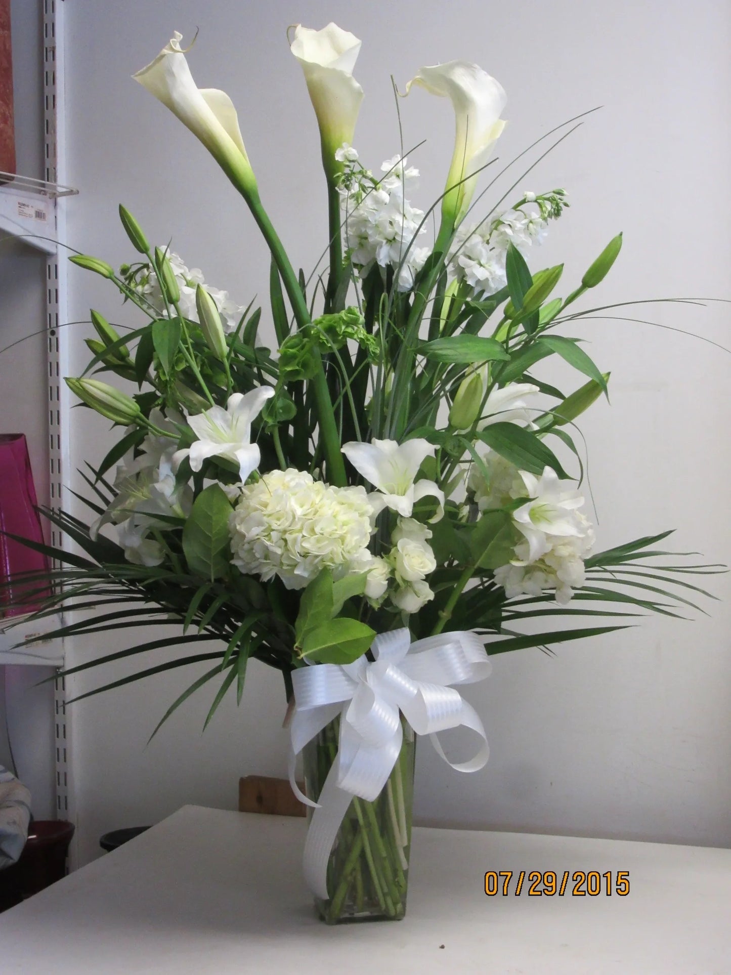 Classic Calla Mix M0200 image 0